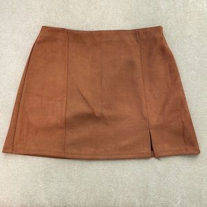 Beige/Brown mini skirt with elastic waistband